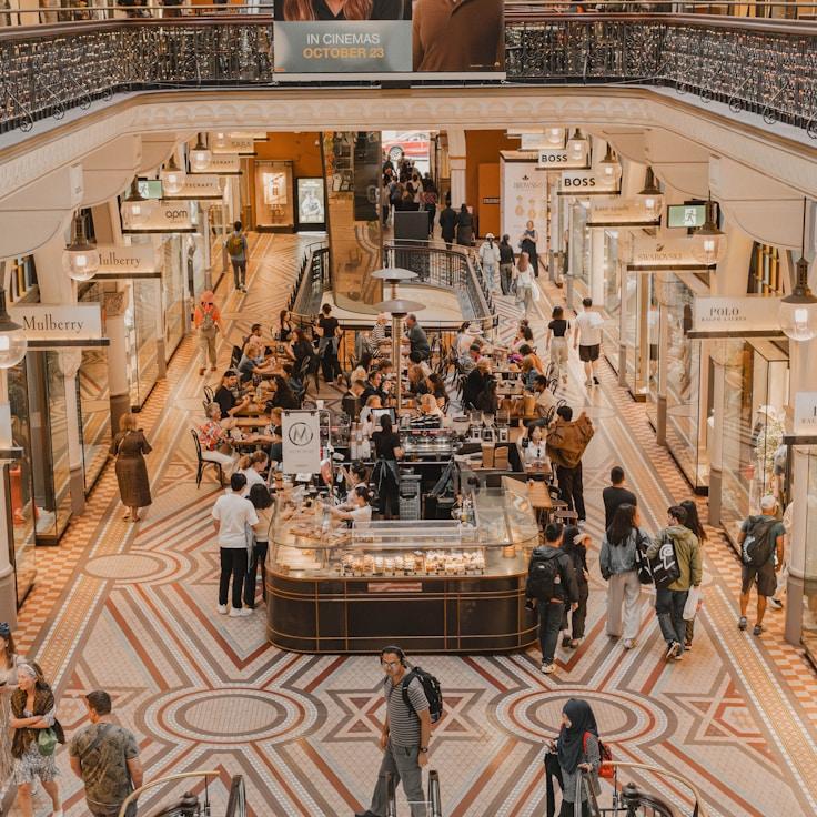 Dining out as an expat family in United Kingdom